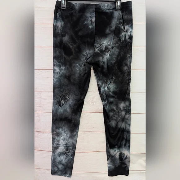 Shein Tie-Dye Leggings Size XL - Picture 2 of 6